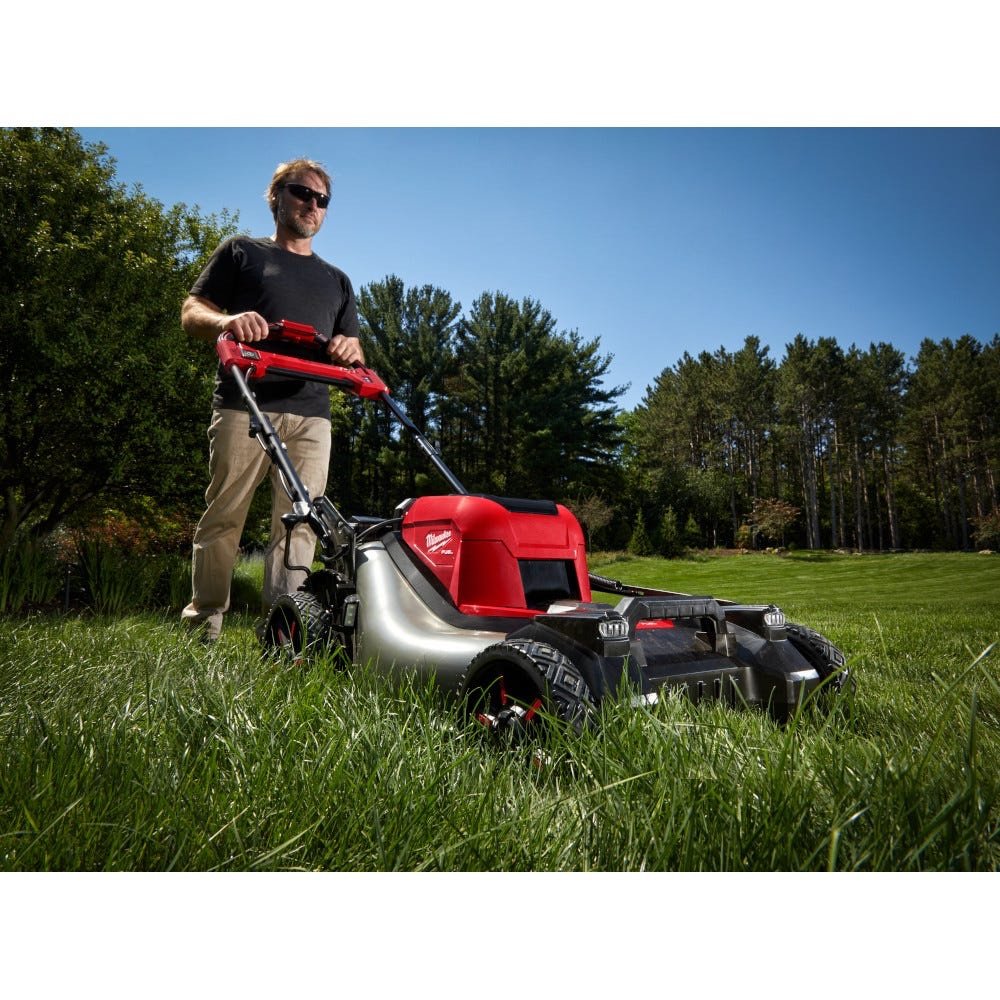 Milwaukee 2823-22HD M18 FUEL 21-in Self-Propelled Dual Battery Mower - Image 13